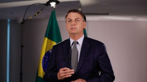 Bolsonaro participa de manifestação de simpatizantes em Brasília