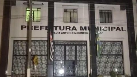 Polícia e MP cumprem mandado de busca e apreensão na prefeitura de Potirendaba
