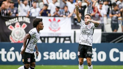 Sob olhares do novo técnico, Corinthians vence Bragantino no Paulista