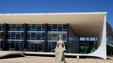 AGU diz ao Supremo que presidente quer depoimento presencial
