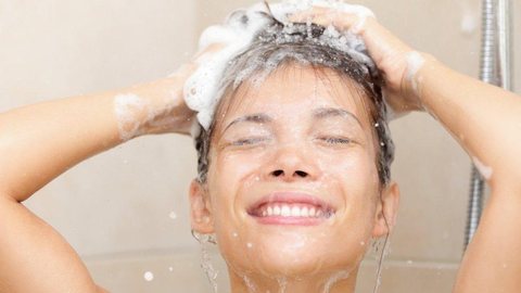 Sociedade médica destaca importância do banho para higiene da pele
