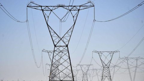 Senado aprova MP que evita aumento de tarifas de energia