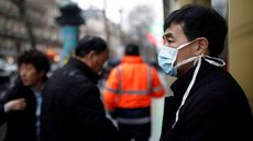 Profissionais de saúde da China alertam sobre falta de material médico