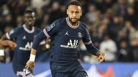 Após virada sobre Lille, Neymar reitera não se importar com críticas: “Sei o que faço pelo time”