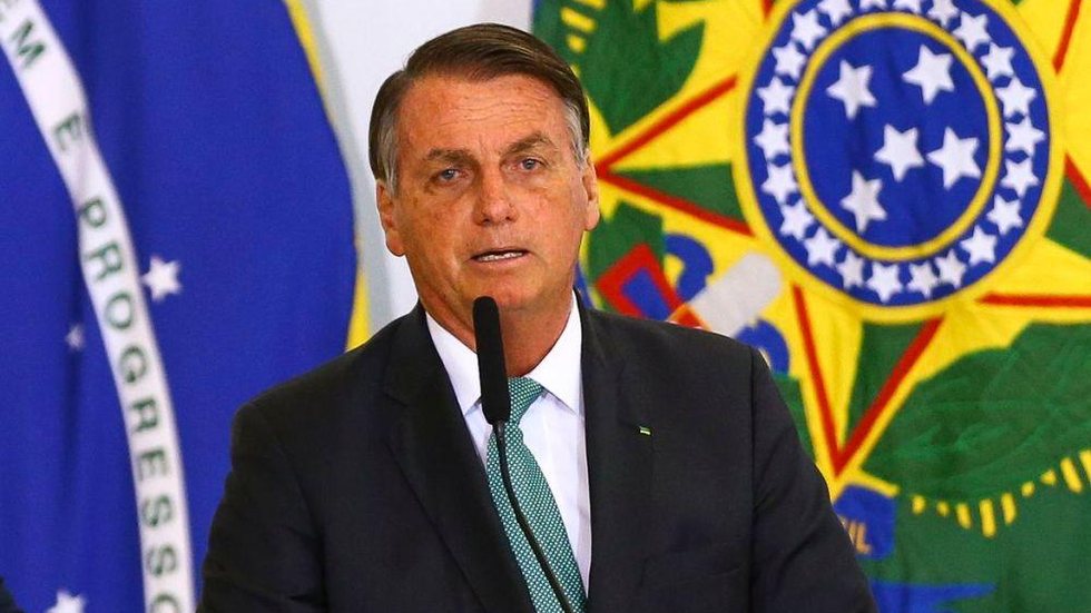 Bolsonaro participa da comemoração ao Dia do Aviador e da FAB