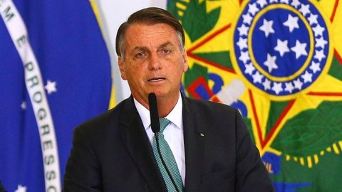 Bolsonaro diz que espera, em ‘pouquíssimas’ semanas, ‘casar ou desfazer o noivado’ com o PL