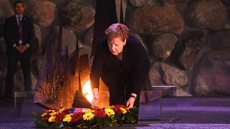 Merkel reconhece em Jerusalém ‘responsabilidade perpétua’ da Alemanha frente a antissemitismo