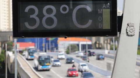 Após dia mais quente do ano, cidade de São Paulo deve ter queda de temperatura e chuva