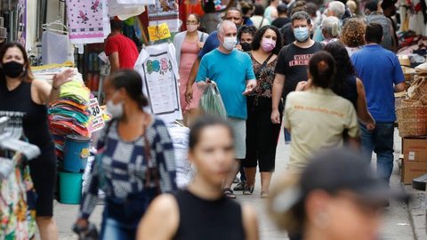 Brasil registra 1.688 novos casos e 86 mortes por covid-19 em 24 horas
