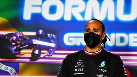 Hamilton adota tom cético ao falar sobre chances da Mercedes em Interlagos