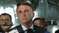 Bolsonaro determina criação de conselho para ações na Amazônia