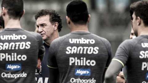 Cuca terá uma semana para trabalhar Santos para jogo com a Chape; desfalques preocupam
