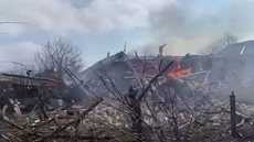 Metalúrgica em Mariupol é praticamente destruída pelo Exército russo
