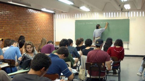 Corte previsto para educação brasileira pode inviabilizar atividades em universidades federais