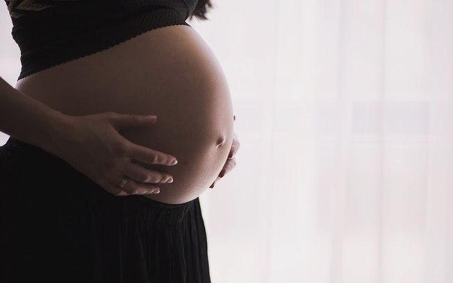 Mulher consegue autorização da Justiça para interromper gravidez de risco