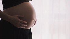Mulher consegue autorização da Justiça para interromper gravidez de risco