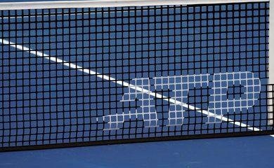 ATP adia reinício da temporada de tênis profissional