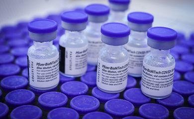 Covid-19: Brasil recebe mais 1,12 milhão de doses de vacina da Pfizer