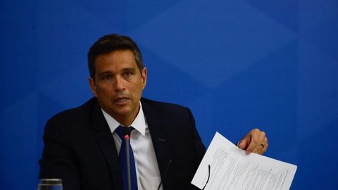 Campos Neto tentará convencer senadores do orçamento de guerra