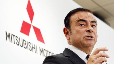 Ghosn processa Renault e exige pagamento por desligamento da empresa