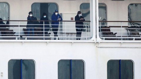 Sobem para 44 novos casos de coronavírus a bordo de cruzeiro no Japão
