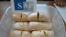 Mulher é flagrada com pães recheados de maconha em visita a penitenciária de Lavínia