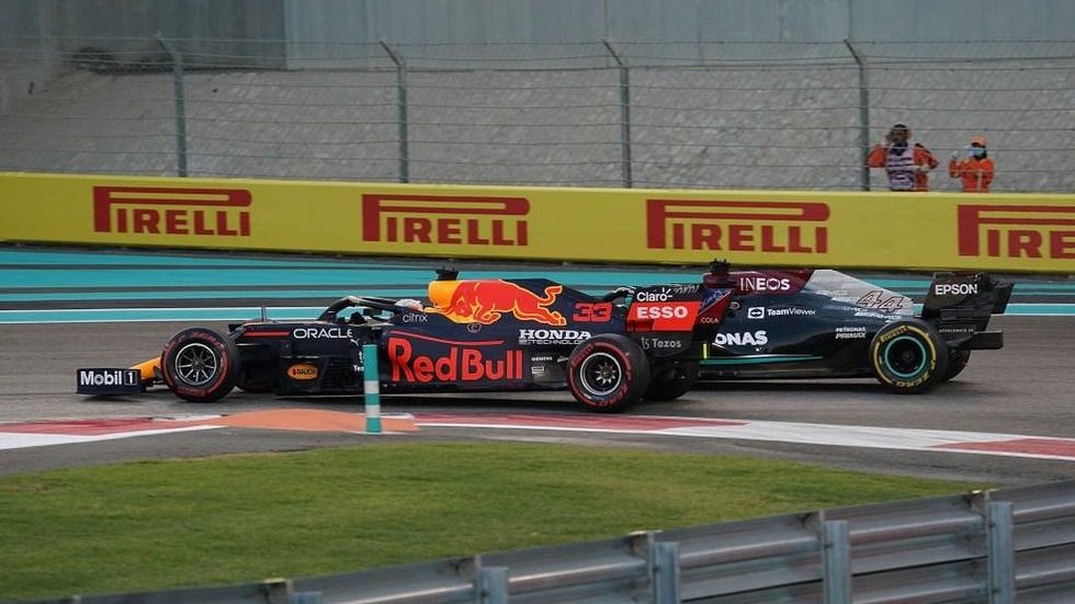 FIA rejeita protesto da Mercedes sobre ultrapassagem de Verstappen em Abu Dhabi