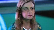 A presidente do Palmeiras, Leila Pereira, fez declarações impactantes sobre a postura financeira do clube durante a apresentação do goleiro Carlos Miguel - Imagem: Reprodução