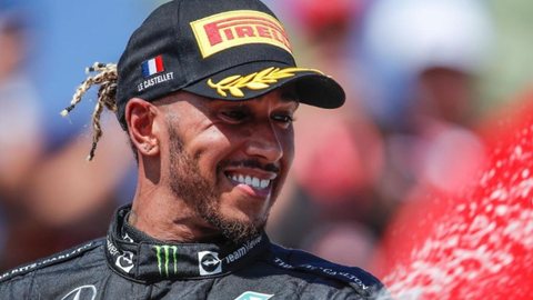 Lewis Hamilton revela luta contra depressão: "Fases muito desafiadoras" - Imagem: Reprodução / Instagram / @lewishamilton