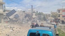 Israel sugere anexação de partes da Faixa de Gaza, aumentando a pressão sobre o Hamas para a liberação de reféns e intensificando o conflito - Imagem: Reprodução / X / @mohakrf