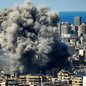 Bomba no sul do Líbano; Irã condiciona acordo de paz com EUA ao fim da guerra no país - Imagem: Reprodução/Ibrahim Amro/AFP