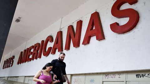 Lojas Americanas registram prejuízo de R$ 2,27 bilhões em 2023 - Imagem: Reprodução / G1 / Emille Rodrigues