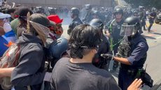 Lauren Tomasi, correspondente da Nine News, foi atingida enquanto reportava sobre protestos em Los Angeles - Imagem: Reprodução / X