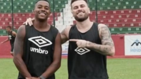 Lucas Lima aparece em treino ao lado de Robinho em Santos - Imagem: reprodução / Instagram @lucaslima
