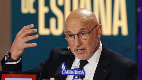 Luis de la Fuente anunciou a convocação da Espanha para a Copa do Mundo sem jogadores do Real Madrid pela primeira vez na história - Imagem: Reprodução