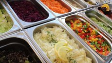 Restaurante self-service - Imagem: Reprodução / Pixabay
