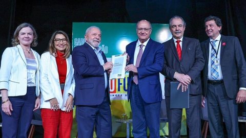 Lula anuncia 16 novos nomes para o governo e confirma aumento no número de ministérios - Imagem: reprodução / Instagram @lulaoficial