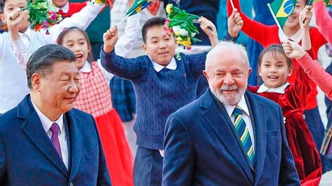 Ivan Lins diz como se sentiu ao ver que a China escolheu tocar sua música no encontro de Lula e Xi Jinping - Imagem: reprodução Instagram @lulaoficial