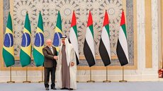 Luiz Inácio Lula da Silva encontrou com o xeique Mohammed bin Zayed Al Nahyan em Abu Dhabi neste sábado (15) - Imagem: reprodução Instagram @lulaoficial