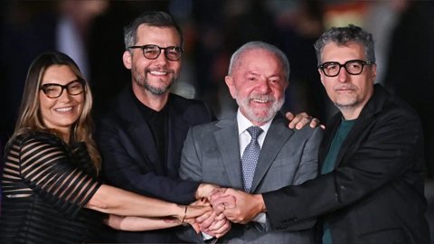 Janja, Wagner Moura, Lula e Kleber Mendonça Filho - Imagem: Reprodução / Andre Borges / EFE