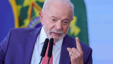 Dados da Meta mostram que o PT ampliou investimentos em anúncios políticos após repercussão de áudio envolvendo Flávio Bolsonaro - Imagem: Reprodução