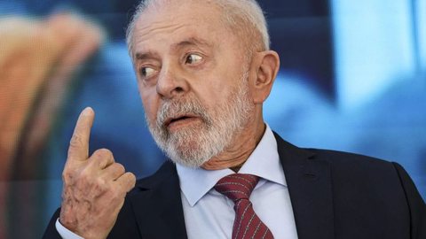 Lula sanciona lei que permite a realização de provas online em concursos públicos - Imagem: Reprodução / Agência Brasil / Marcelo Camargo