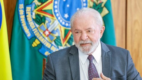 Presidente Lula (PT) em evento no Palácio do Planalto em Brasília (DF) - Imagem: reprodução/Facebook