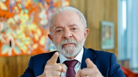 O financiamento permanente para cirurgia robótica no tratamento do câncer de próstata promete atender 5 mil homens com maior precisão cirúrgica - Imagem: Reprodução/Ricardo Stuckert / PR