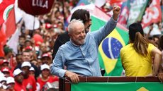 Pesquisa Genial/Quaest aponta liderança de Lula no primeiro turno e empate técnico com Flávio Bolsonaro em eventual segundo turno presidencial. - Imagem: REUTERS / Carla Carniel