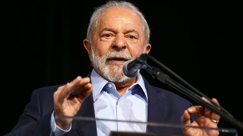 Durante reunião no Palácio do Planalto, Lula defendeu que o Brasil amplie sua participação na indústria global de minerais críticos e terras raras. - Imagem: Marcelo Camargo / Agência Brasil