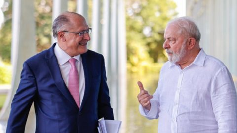 O presidente Lula anunciou que o vice Alckmin irá à missa de posse do papa Leão XIV, marcada para 18 de maio no Vaticano - Ricardo Stuckert/PR/Divulgação