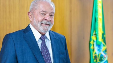 O presidente Lula (PT), vai assinar o projeto de lei de Regulamentação do Trabalho por Aplicativos de Transporte de Pessoas - Imagem: Reprodução/Instagram @lulaoficial