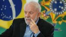 Após resultado de pesquisas, Lula se preocupa com sua popularidade e procura novas medidas - Imagem: reprodução Twitter I @TerraBrasilnot