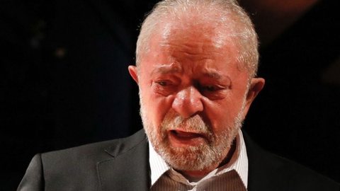 Lula se emocionou durante discurso do lançamento da Lei Paulo Gustavo - Imagem: reprodução Twitter